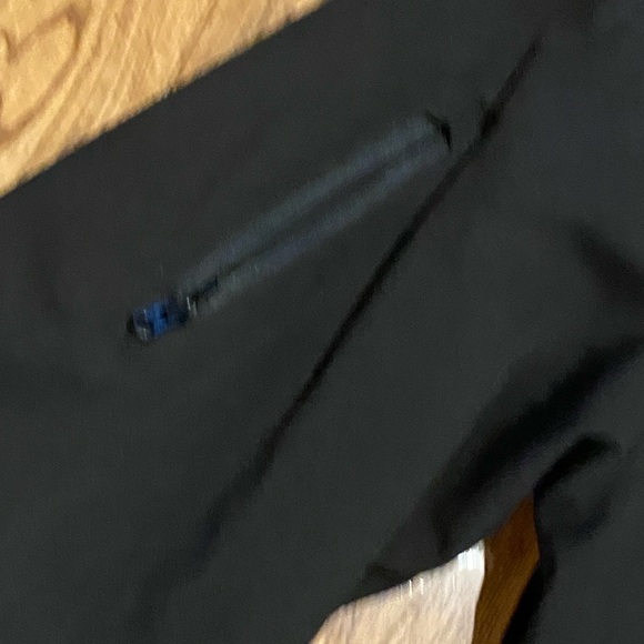 Light weight warm insulated Scarborough Sharks girls hockey coat - Picture 4 of 5